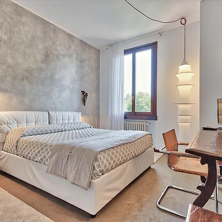 La Casa Dell'architetto Bed & Breakfast 2*
